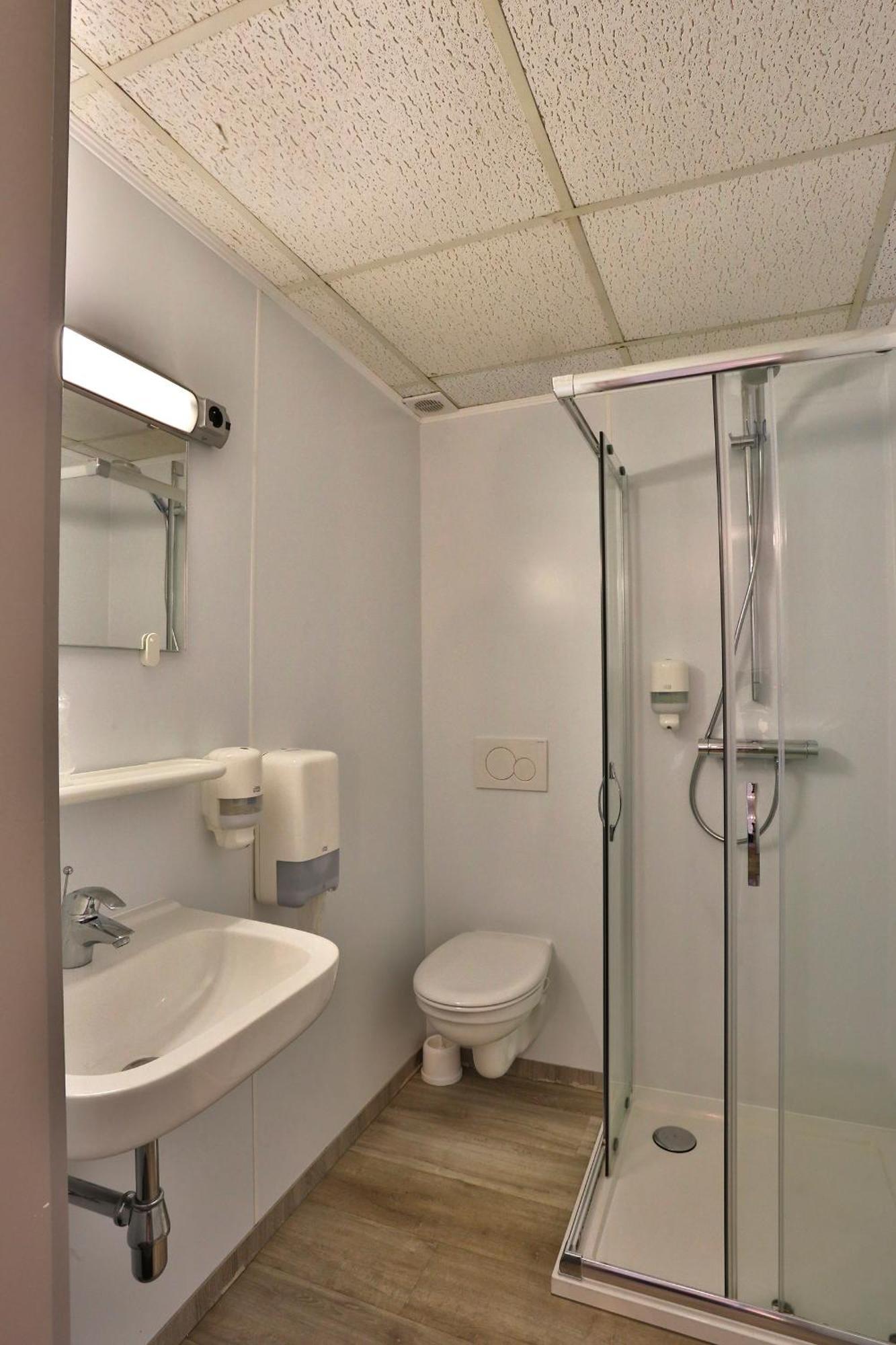 Chez Phil Hotel Робервил Екстериор снимка
