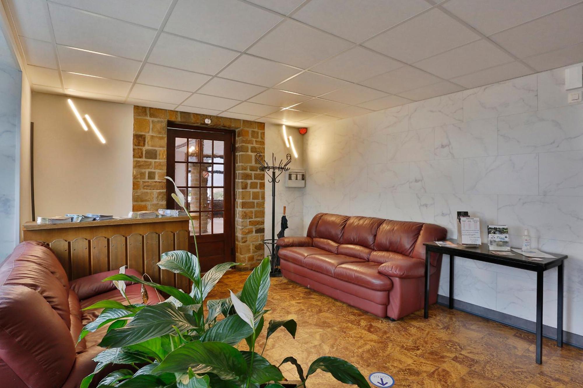 Chez Phil Hotel Робервил Екстериор снимка