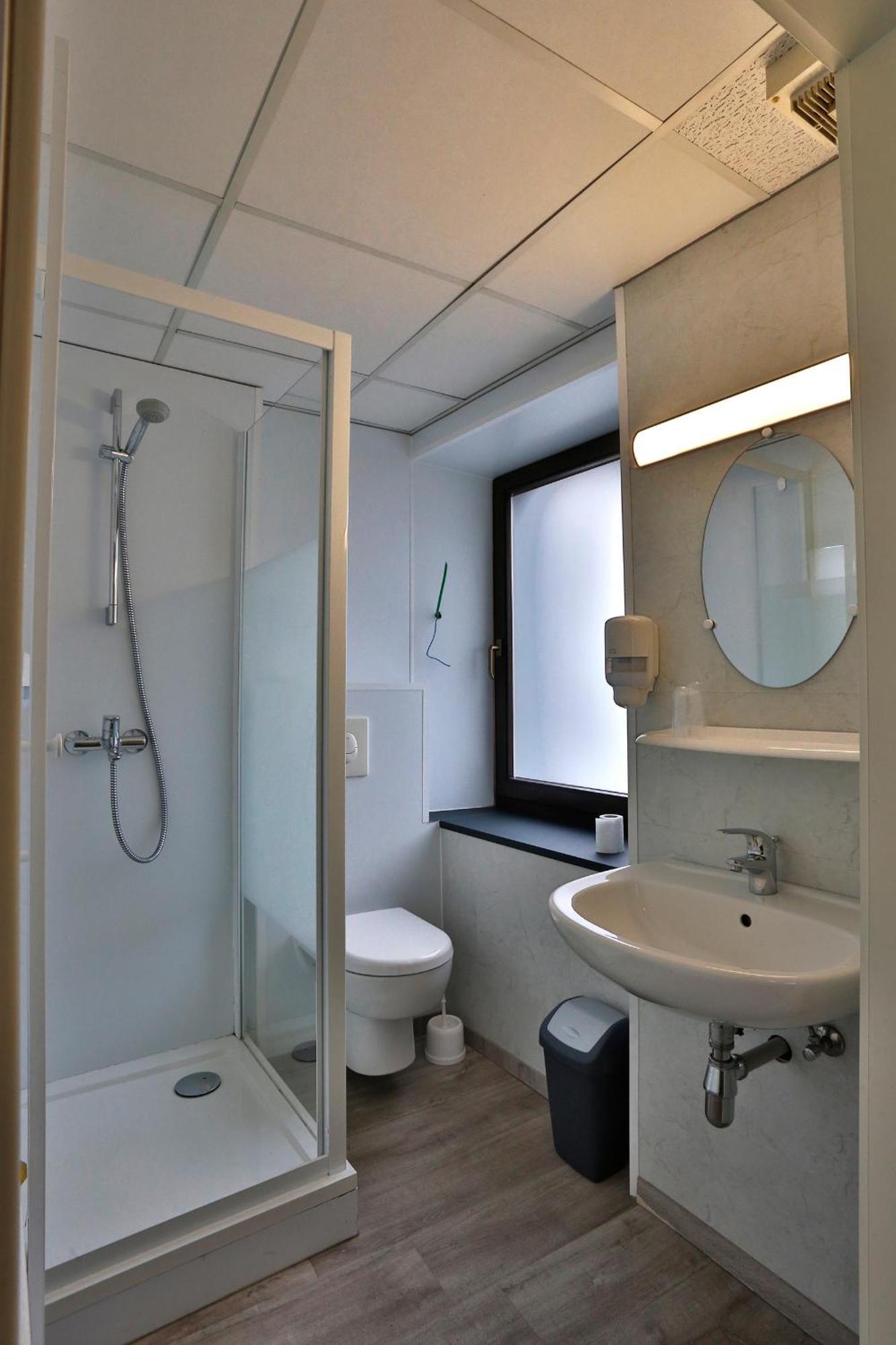 Chez Phil Hotel Робервил Екстериор снимка