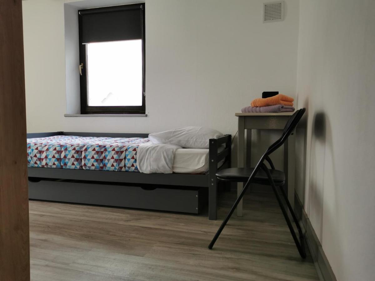 Chez Phil Hotel Робервил Екстериор снимка